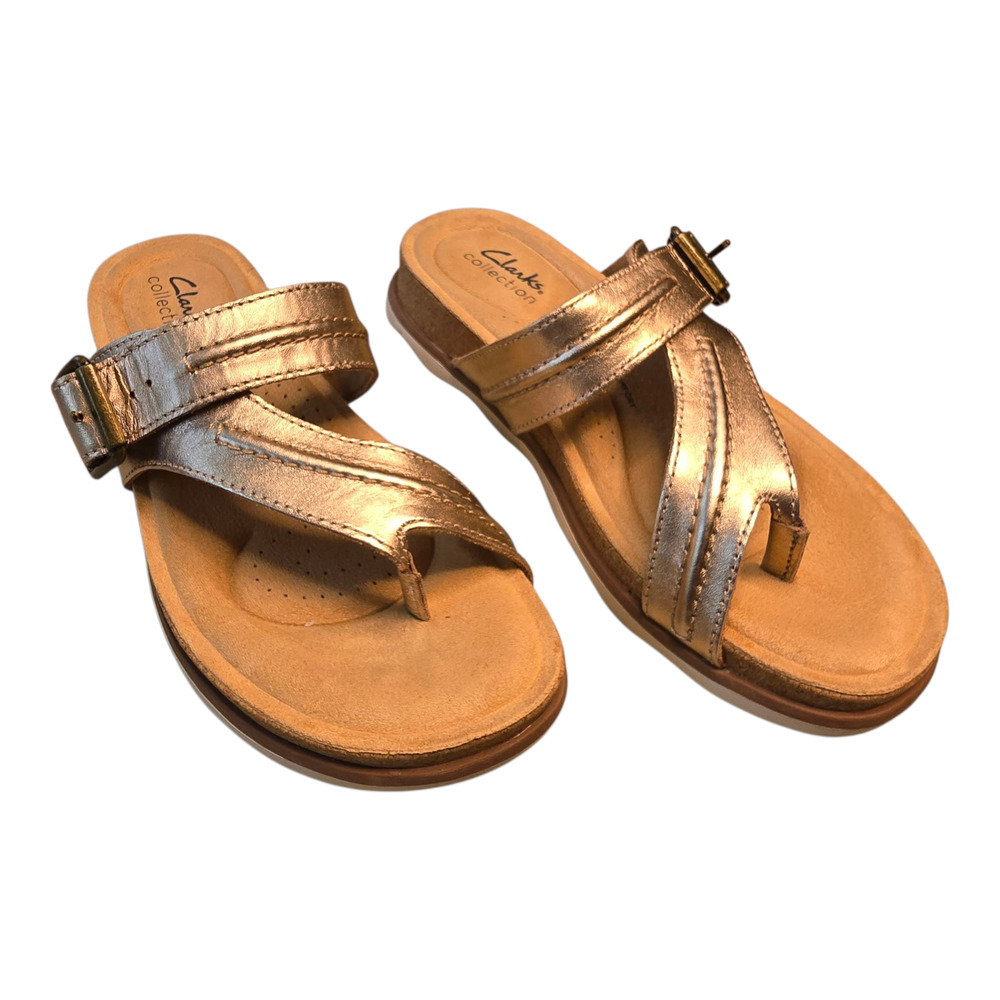 Clarks Metallic Rose Gold Leather Thong Sandals